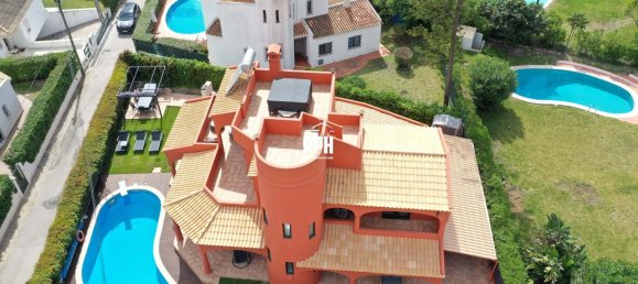 4 bedrooms Villa in Quarteira, Portugal No. 113529 2