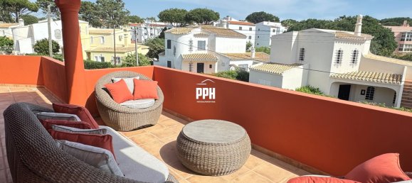 4 bedrooms Villa in Quarteira, Portugal No. 113529 4