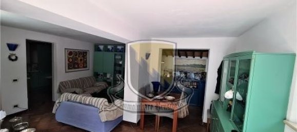 5 rooms House in Siena, Italy No. 17667 3