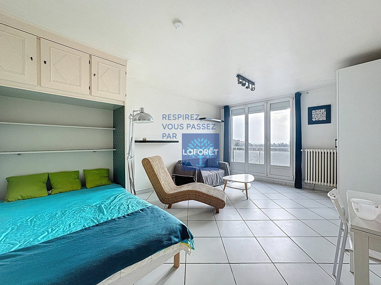 Studio à Amiens, France No. 238481