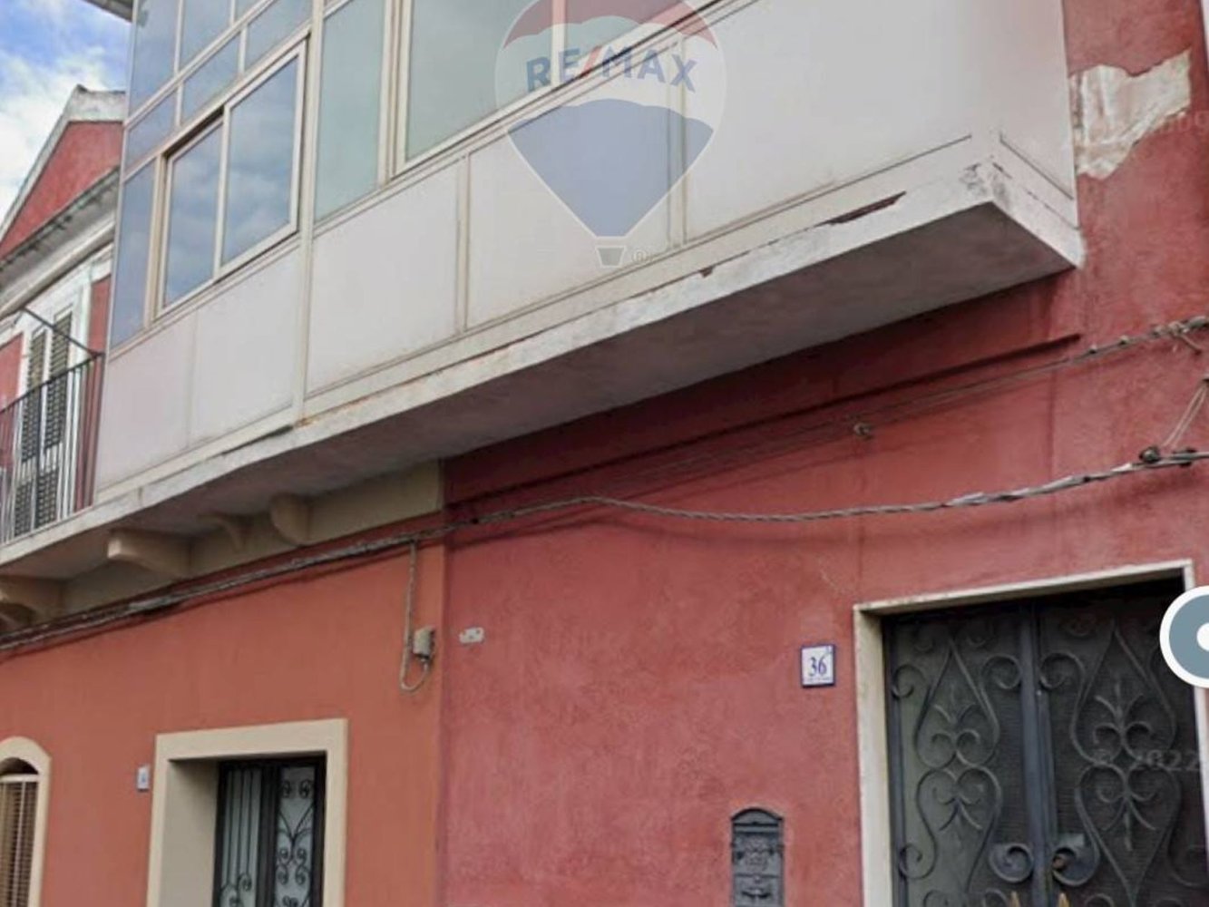 2 bedrooms House in Aci Catena, Italy No. 265318