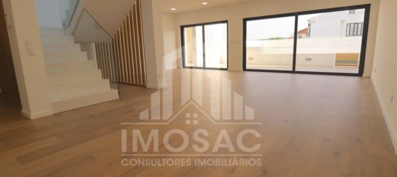 4 Schlafzimmer Haus in Loures, Portugal, Nr. 102864 15