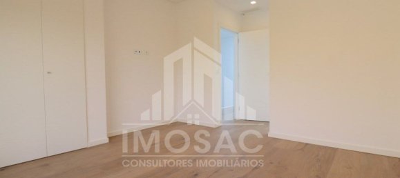 4 Schlafzimmer Haus in Loures, Portugal, Nr. 102864 9