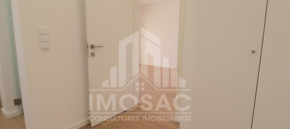 4 Schlafzimmer Haus in Loures, Portugal, Nr. 102864 35