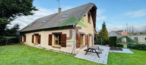 Casa de 4 dormitorios en Bonneval, France No. 42003 2