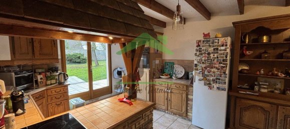 Casa de 4 dormitorios en Bonneval, France No. 42003 9