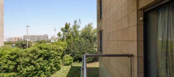 4 bedrooms Apartment in Porto, Portugal No. 195973 8