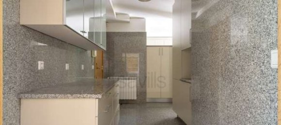 4 bedrooms Apartment in Porto, Portugal No. 195973 20