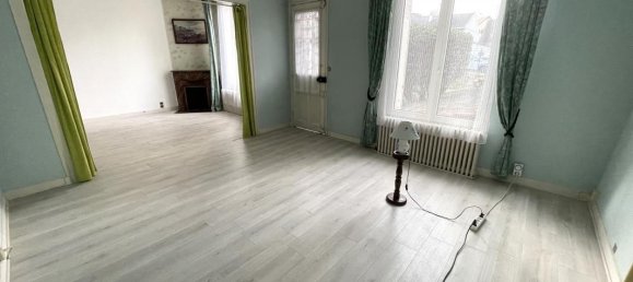 4 bedrooms House in Igny, France No. 188362 6