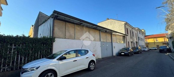 3 bedrooms House in Seregno, Italy No. 298518 7