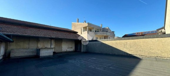 3 bedrooms House in Seregno, Italy No. 298518 9