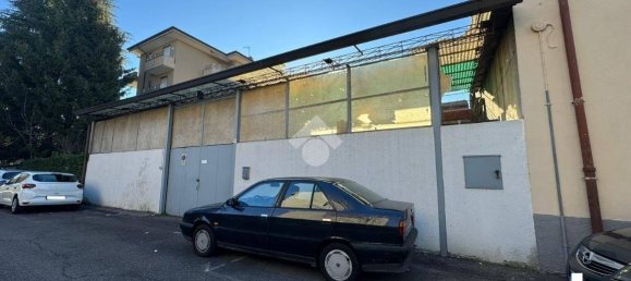 3 bedrooms House in Seregno, Italy No. 298518 2