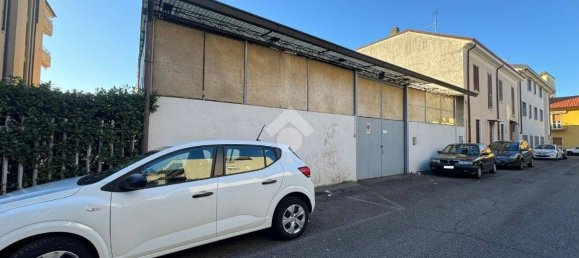 3 bedrooms House in Seregno, Italy No. 298518 16