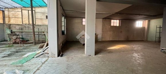 3 bedrooms House in Seregno, Italy No. 298518 8