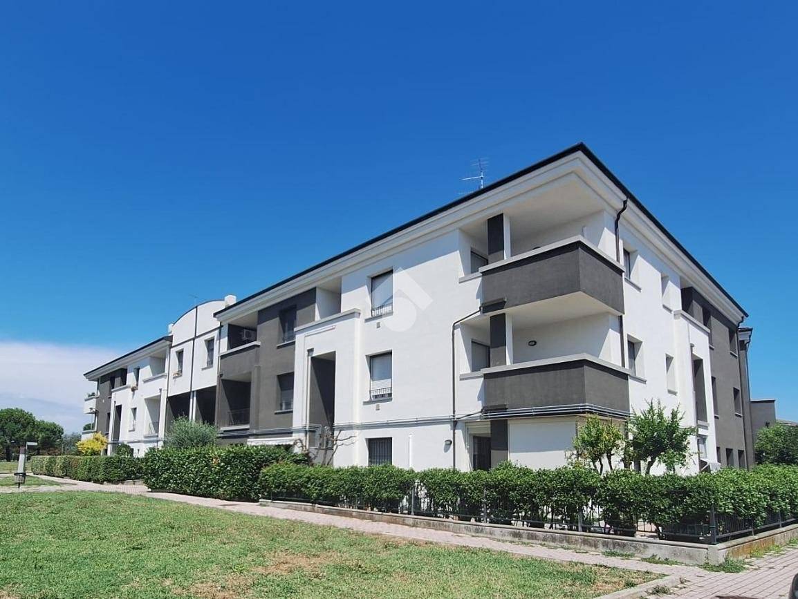 2 bedrooms Apartment in Medicina, Italy No. 268415