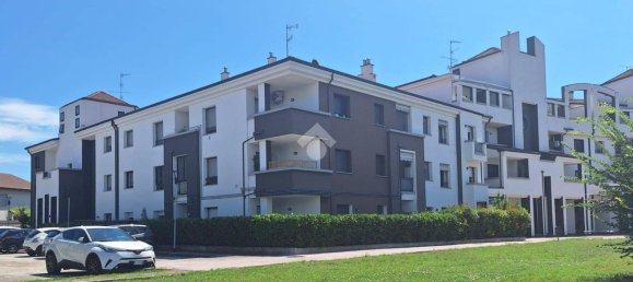 2 bedrooms Apartment in Medicina, Italy No. 268415 4