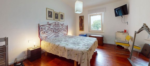 Apartamento de 4 dormitorios en Bastia Umbra, Italy No. 324079 10