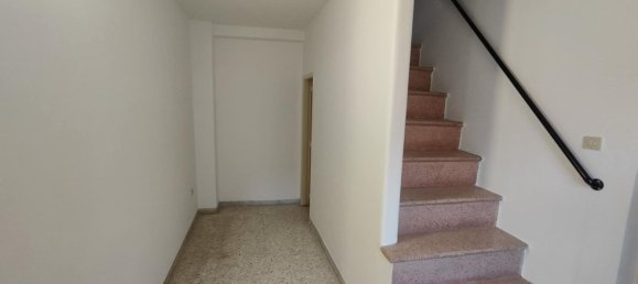 4 bedrooms House in Rogliano, Italy No. 352343 6