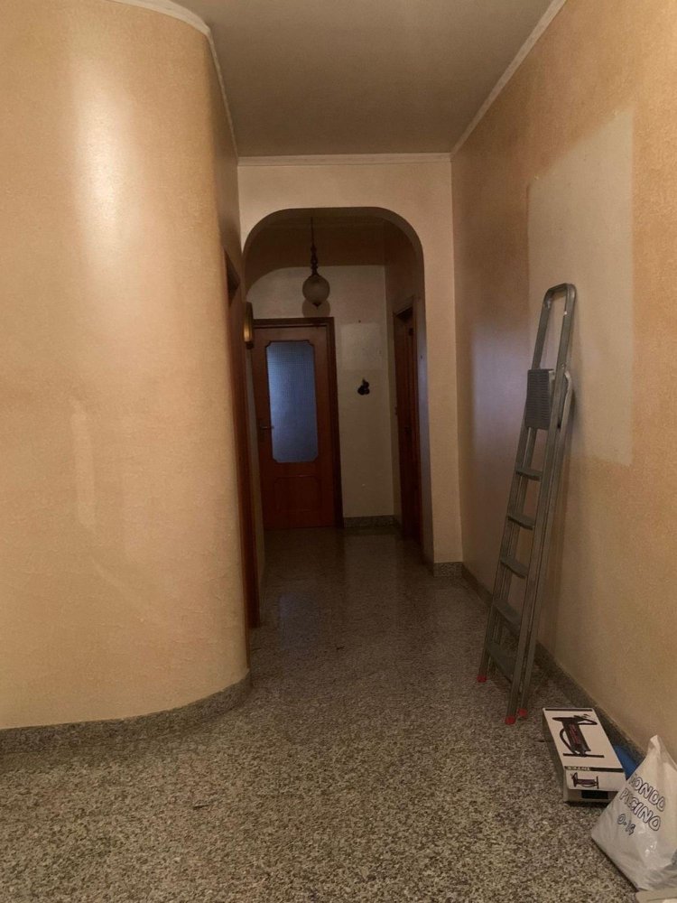 7 bedrooms Apartment in Reggio Calabria, Italy No. 376408