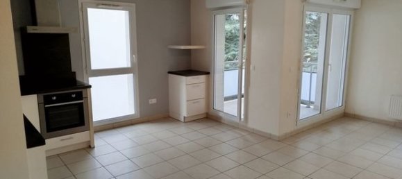 Apartamento de 2 dormitorios en Vienne, France No. 314698 2