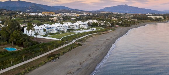 4 Schlafzimmer Wohnung in Estepona, Spain, Nr. 3024 2