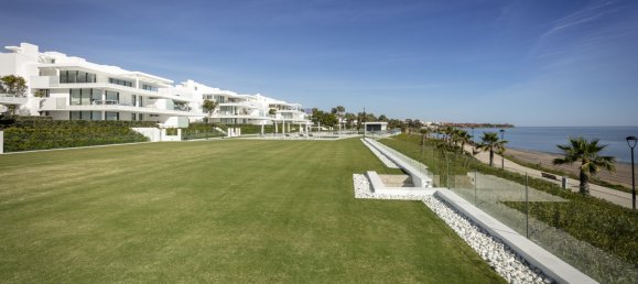 4 Schlafzimmer Wohnung in Estepona, Spain, Nr. 3024 7