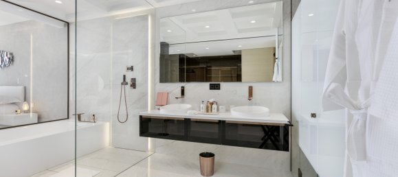 4 Schlafzimmer Wohnung in Estepona, Spain, Nr. 3024 12