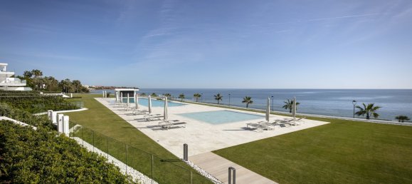 4 Schlafzimmer Wohnung in Estepona, Spain, Nr. 3024 5