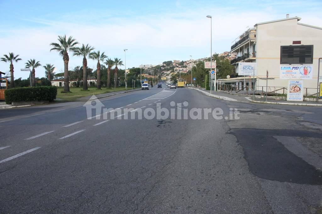 Дом с 3 спальнями в Скалея, Италия № 232619