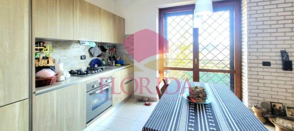 3 rooms Apartment in Rome, Italy No. 30307 12