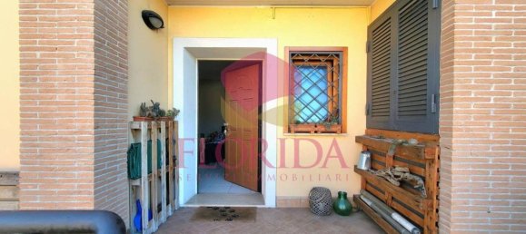 3 rooms Apartment in Rome, Italy No. 30307 5