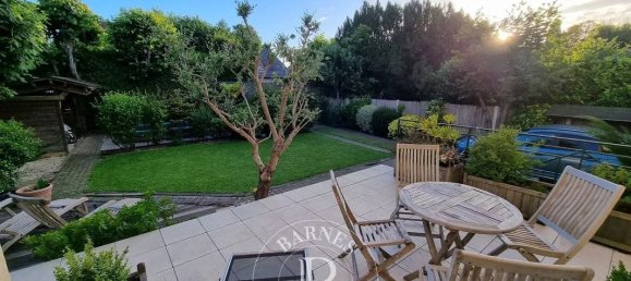 Casa de 6 dormitorios en La Celle-Saint-Cloud, France No. 181578 6