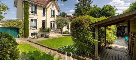 Casa de 6 dormitorios en La Celle-Saint-Cloud, France No. 181578 17