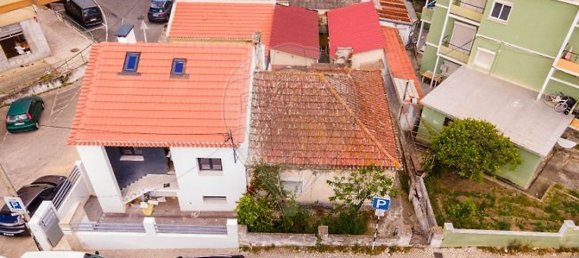 2 bedrooms House in Almada, Portugal No. 19919 6