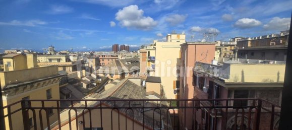 Квартира с 2 спальнями в Генуя, Италия № 352389 12