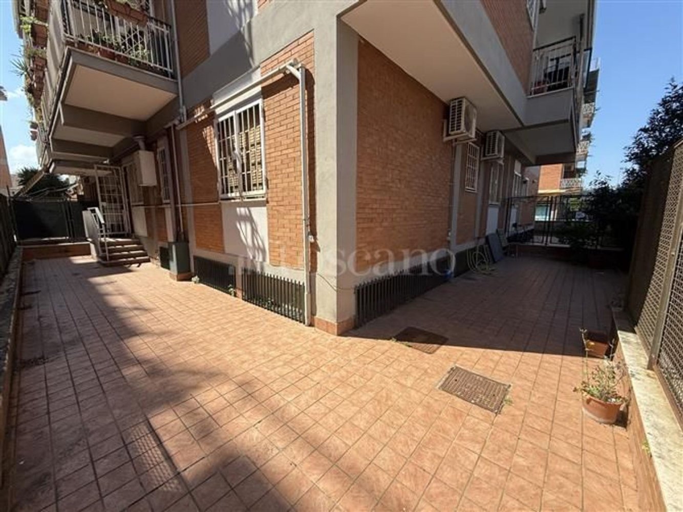 3 bedrooms Apartment in Ciampino, Italy No. 394076