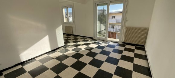 3 bedrooms Apartment in Beziers, France No. 361656 2