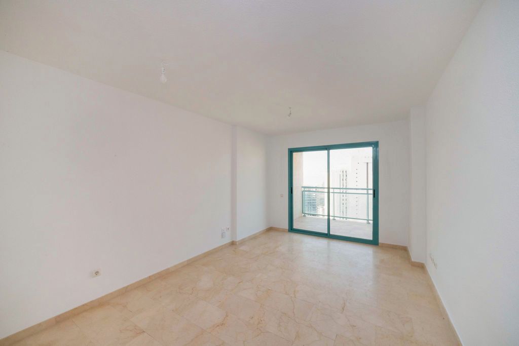 1 bedroom Apartment in Alicante, Spain No. 241482