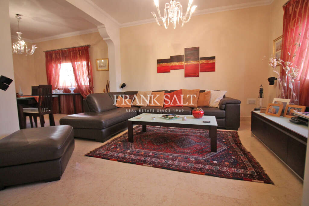 3 bedrooms Villa in Kappara, Malta No. 3541