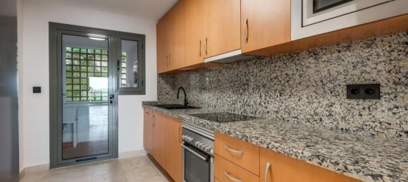 2 bedrooms Apartment in Estepona, Spain No. 183698 7