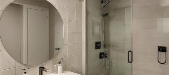 Квартира с 1 спальней в Ла Сен-сюр-Мер, Франция № 193334 13