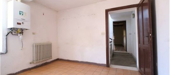 Квартира с 2 спальнями в Сан Секондо Парменсе, Италия № 294238 4