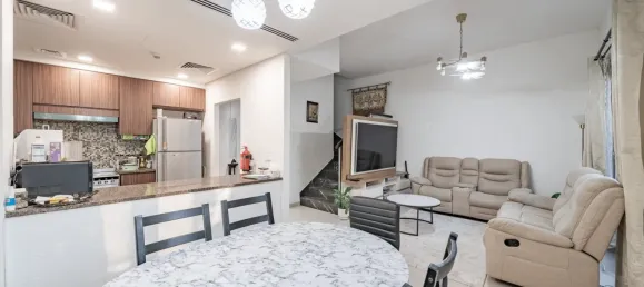 Casa geminada T4 em Mudon, UAE N.º 108350 7