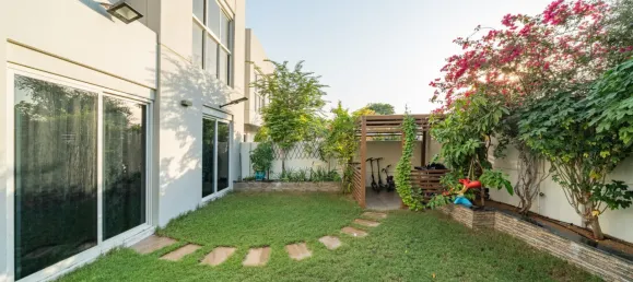 Casa geminada T4 em Mudon, UAE N.º 108350 2