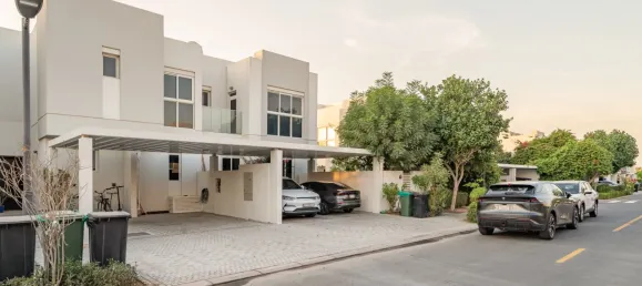 Casa geminada T4 em Mudon, UAE N.º 108350 11