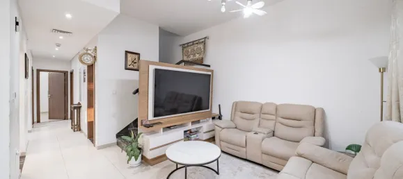 Casa geminada T4 em Mudon, UAE N.º 108350 8