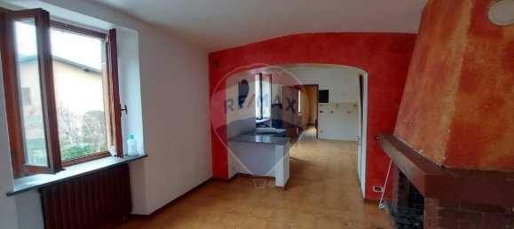 3-Zimmer Wohnung in Gemonio, Italy, Nr. 24468 2