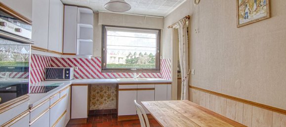 4 bedrooms Apartment in Versailles, France No. 291775 7