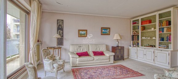 4 bedrooms Apartment in Versailles, France No. 291775 5