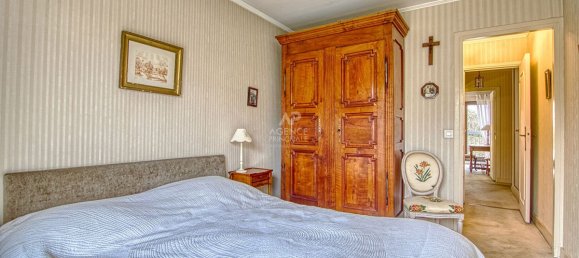 4 bedrooms Apartment in Versailles, France No. 291775 10